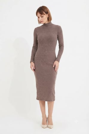 Dik Yaka Slim Fit Triko Elbise
