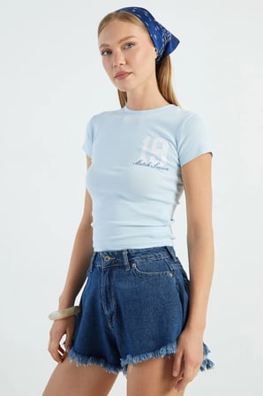 19 Baskılı Slim Fit Tişört