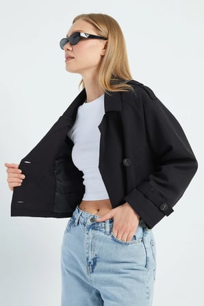 Kruvaze Yaka Çift Cepli Crop Trençkot