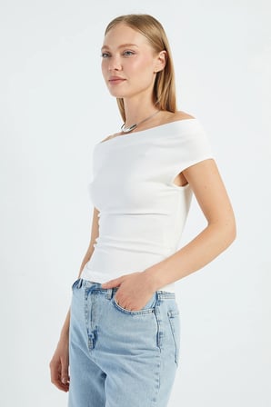 Basic Madonna Yaka Slim Fit Bluz