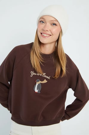3 İplik Penguen Nakışlı Crop Sweatshirt