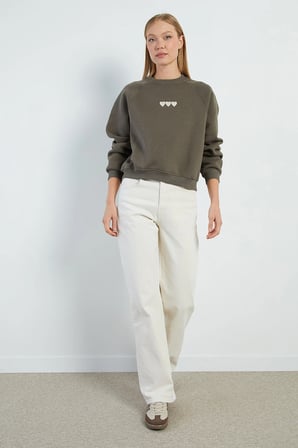 3 İplik Kalp Nakışlı Oversize Sweatshirt