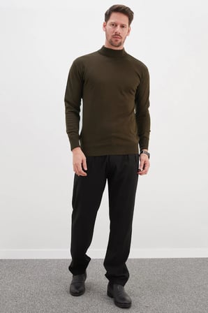 Basic Dik Yaka Regular Fit Triko Kazak