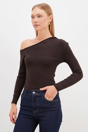 Asimetrik Yaka Omzu Açık Slim Fit Bluz