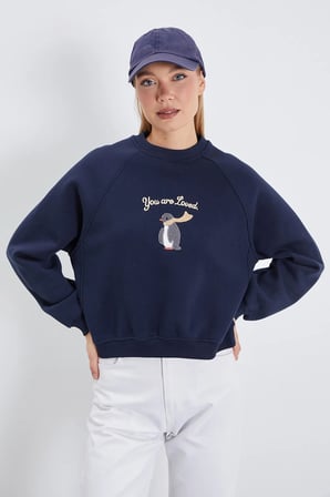 3 İplik Penguen Nakışlı Crop Sweatshirt
