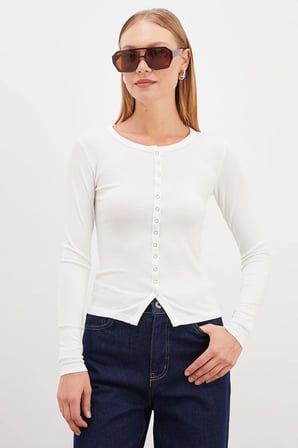 Önü Çıtçıtlı Ribanalı Slim Fit Bluz
