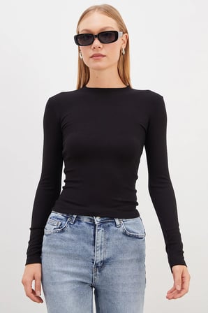 Basic Bisiklet Yaka Slim Fit Crop Bluz