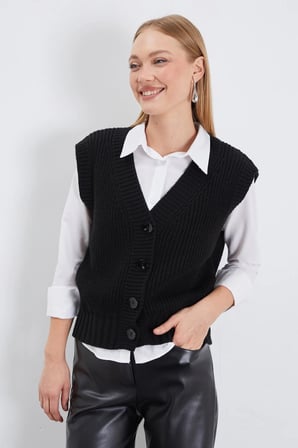 Düğmeli V Yaka Triko Yelek