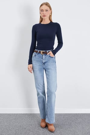 Basic Bisiklet Yaka Slim Fit Crop Bluz