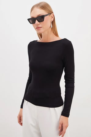 Basic Kayık Yaka Slim Fit Bluz