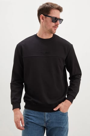 Kabartma Baskılı Çimalı Bisiklet Yaka Sweatshirt