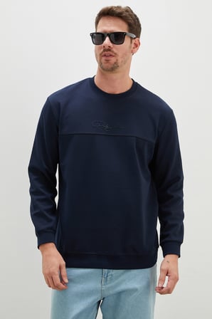 Kabartma Baskılı Çimalı Bisiklet Yaka Sweatshirt