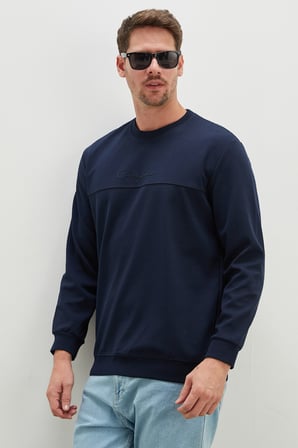 Kabartma Baskılı Çimalı Bisiklet Yaka Sweatshirt