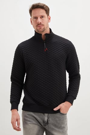 Yarım Fermuarlı Dik Yaka Kapitone Sweatshirt