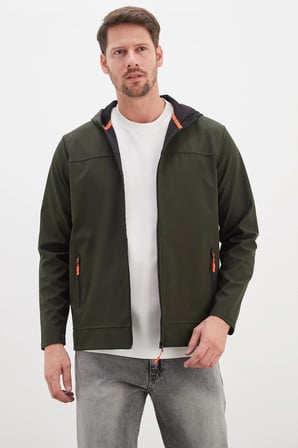 Fermuarlı Kapüşonlu Softshell Ceket