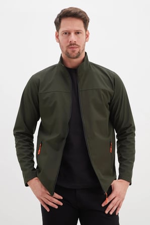 Fermuarlı Dik Yaka Softshell Ceket