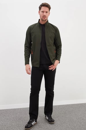 Fermuarlı Dik Yaka Softshell Ceket