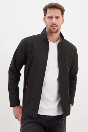 Fermuarlı Dik Yaka Softshell Ceket
