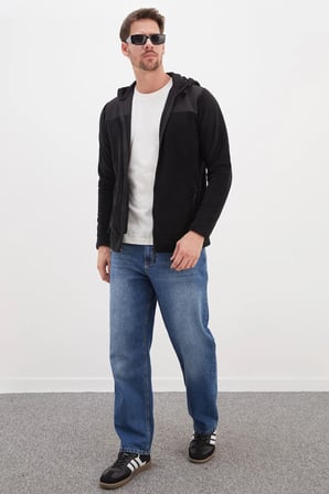 Fermuarlı Kapüşonlu Polar Sweatshirt