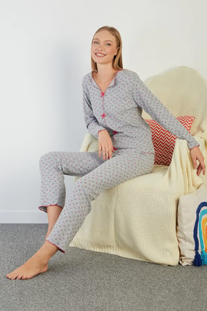 Çiçek Desenli V Yaka Pijama Takımı