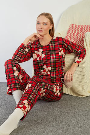 Ayıcıklı Ekose Desenli Bisiklet Yaka Süet Pijama Takımı