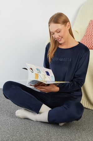 I Love Winter Kabartma Baskılı Kadife Pijama Takımı