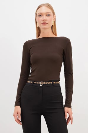 Basic Kayık Yaka Slim Fit Bluz