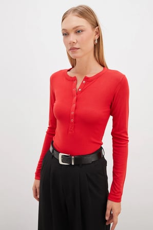Yarım Çıtçıtlı Slim Fit Bluz
