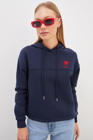 3 İplik Kalp Nakışlı Kapüşonlu Stoperli Sweatshirt