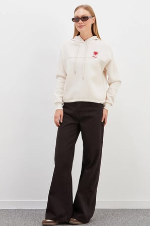 3 İplik Kalp Nakışlı Kapüşonlu Stoperli Sweatshirt