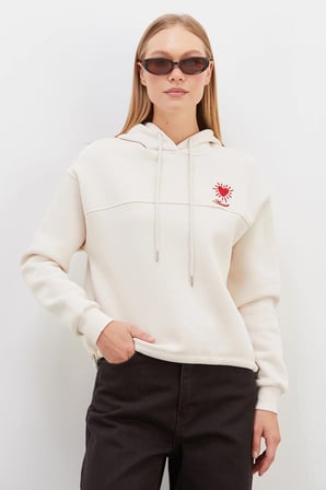 3 İplik Kalp Nakışlı Kapüşonlu Stoperli Sweatshirt