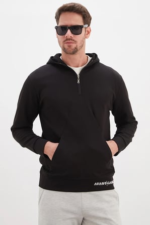 Yarım Fermuarlı Yazı Baskılı Kapüşonlu Sweatshirt