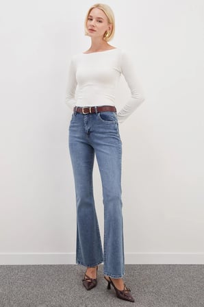 Basic Kayık Yaka Slim Fit Bluz