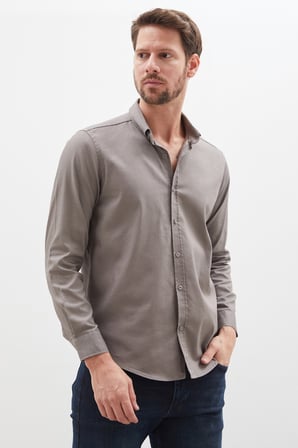 Yaka Düğmeli Regular Fit Uzun Kol Gömlek