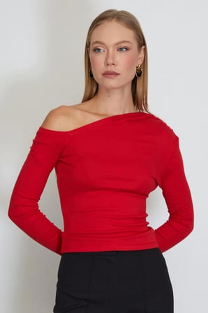 Asimetrik Yaka Omzu Açık Slim Fit Bluz