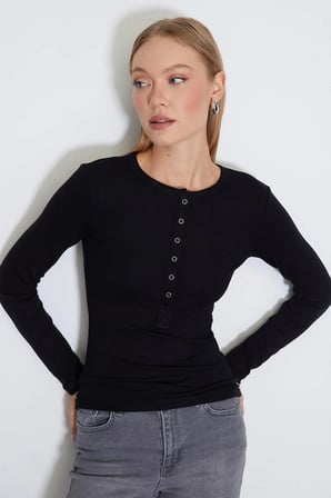 Yarım Çıtçıtlı Slim Fit Bluz