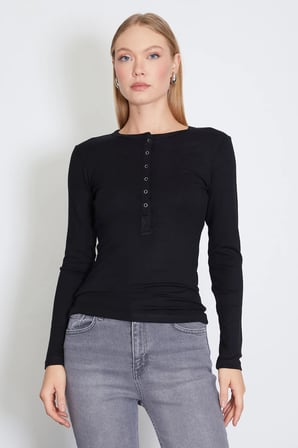 Yarım Çıtçıtlı Slim Fit Bluz