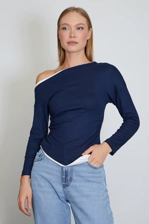 Garnili Kayık Yaka Drapeli Asimetrik Kesim Modal Bluz