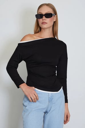 Garnili Kayık Yaka Drapeli Asimetrik Kesim Modal Bluz