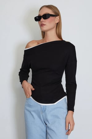 Garnili Kayık Yaka Drapeli Asimetrik Kesim Modal Bluz