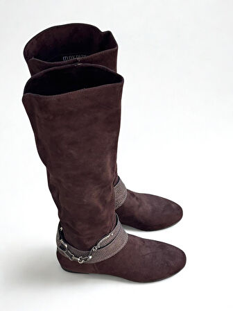 Kadın Nubuk Toka Detaylı Çizme(Dar Kalıp 1 Beden Büyük Alınız)