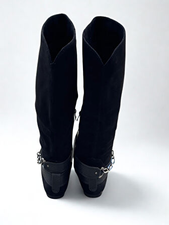 Kadın Nubuk Toka Detaylı Çizme(Dar Kalıp 1 Beden Büyük Alınız)