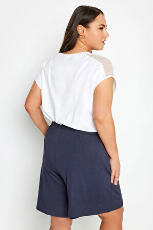 Büyük Beden Bol Kesim Cepli Beli Lastikli Kısa Şort 144216