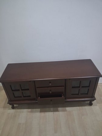 Tv Sehpa Klasik Pencere ST 90567 Model Ahşap Kayın Aslan Ayak Ceviz Renk 125