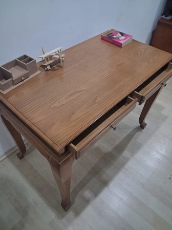 Çalışma Masa Klasik Alt İlhm 90631 Model Lüks Klasik Ahşap Ceviz Renk El Yapım