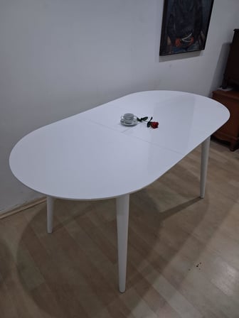 Masa Oval 90651 Retro Ayak Kayın Retro Açılır Parlak Lake Beyaz Tabla El Yapım
