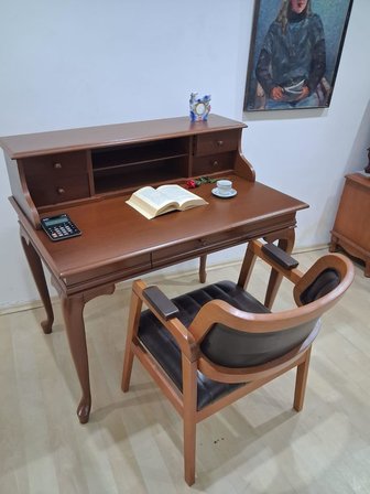 Çalışma Masa İlhm 90634 Klasik Takım Dilimli Sandaly Lüks Klasik Ceviz Renk Model