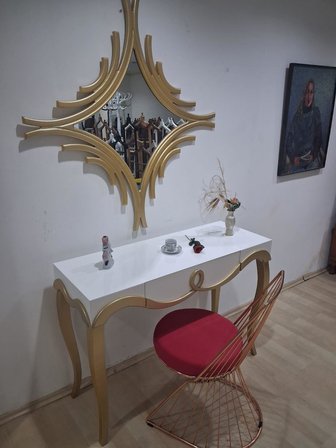 Dresuar Cnc Kabartma 90662 Model Aynalı Demir Sandalye Ayak Parlak Beyaz Gold Renk