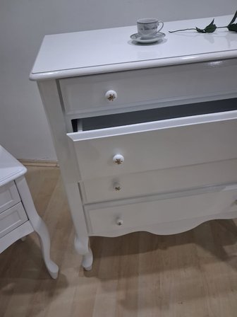 Şifonyer 2 Adet Komodin 90668 Model Aslan Ayak Kayın Parlak Beyaz Porselen Kulp