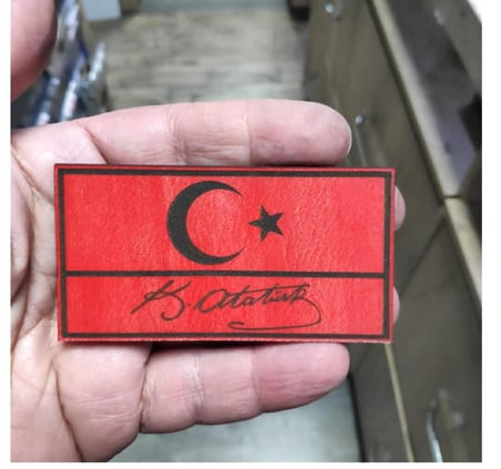 Bayrak Kemal Atatürk İmzalı Deri PEÇ - Arma - Askeri Patch